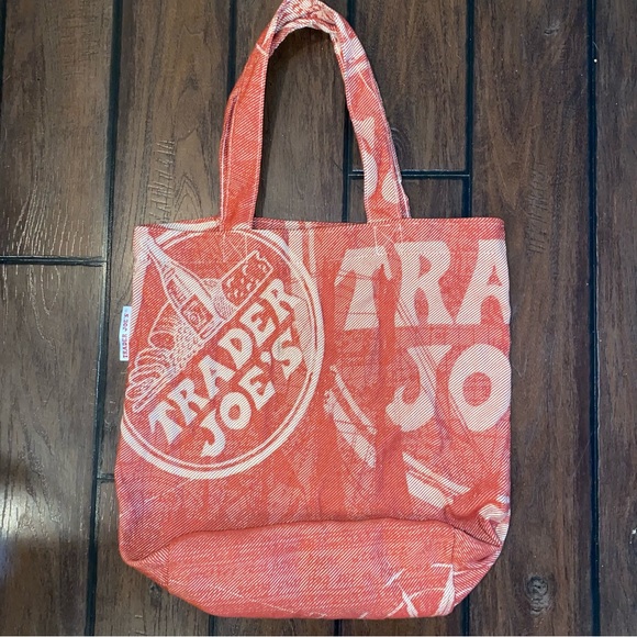 Trader Joe’s Red Canvas Cloth Logo Reusable Grocery Food Tote Bag - Picture 2 of 7